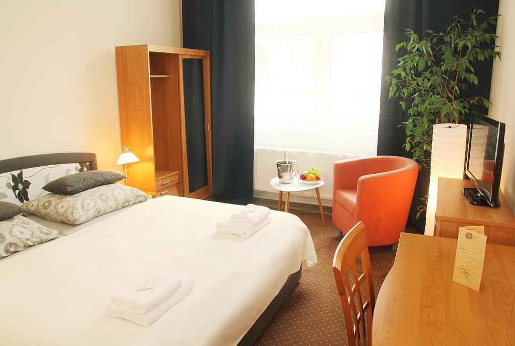 Saraya Wellness & Penzion Teplice Exterior foto
